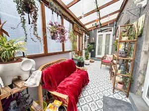 Photo 19- click for photo gallery